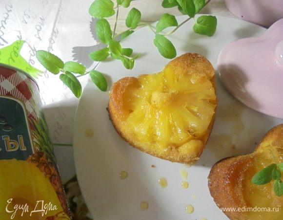 Рецепт: Пирог-перевертыш со свежими ананасами - с консервированным ананасом