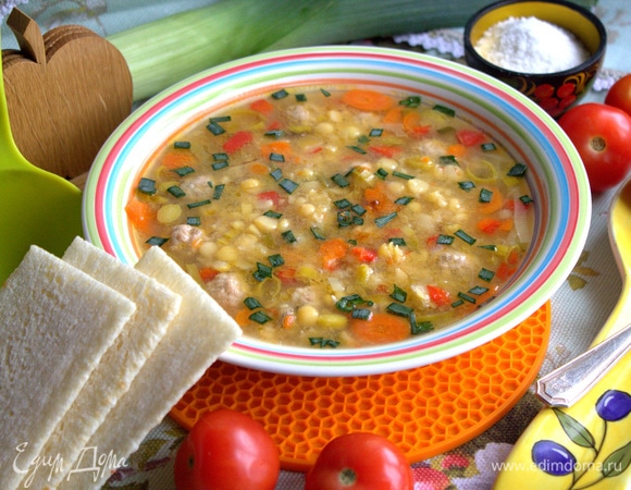 Рецепт горохового супа с фрикадельками: легкий и питательный вариант приготовления