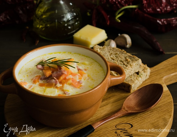 Сырный суп с плавленным сыром и грибами