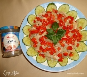 Рисовый салат с тунцом