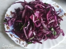 Салат из краснокочанной капусты