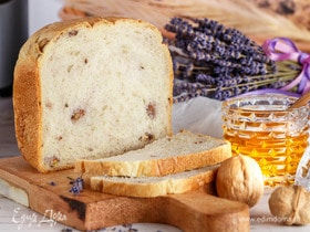 Хлеб с орехами, медом и лавандой