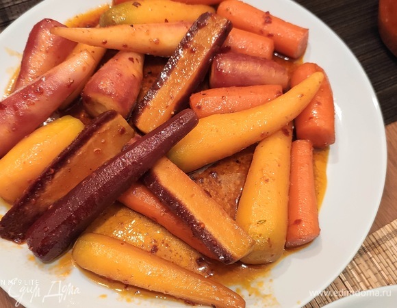 Сладкая запеченная морковь