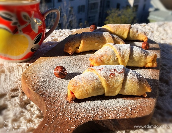 Рогалики с вишней, пошаговый рецепт с фото от автора Марина Лукьянова на ккал