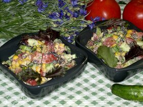 Овощной салат со сметанной заправкой