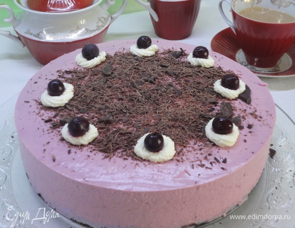 Шоколадный торт с творожно-вишневым муссом
