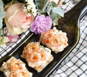 Закуска с рисом, тунцом и креветками