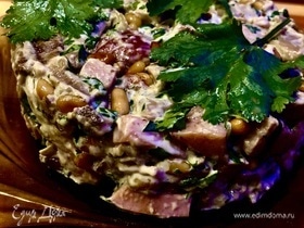 Салат с грибами и орехами «Лесная быль»