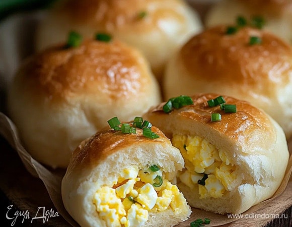 Пирожки с яйцом и зелёным луком