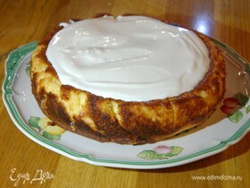 Йогуртовый чизкейк со сметанным кремом Йогуртовый чизкейк со сметанным кремом