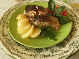 Горбуша со шпинатом и сыром